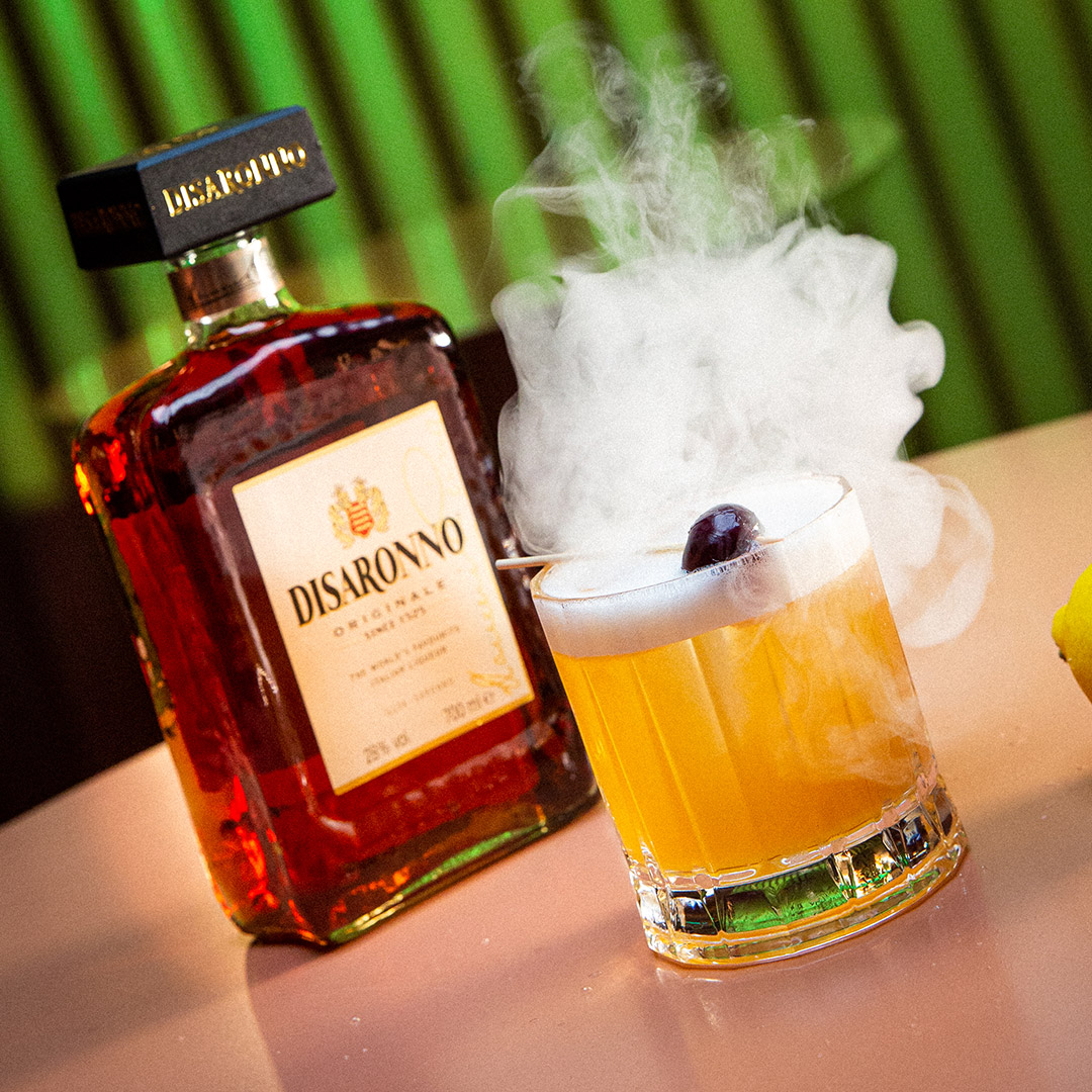 naked-and-famous-coctel-sevilla